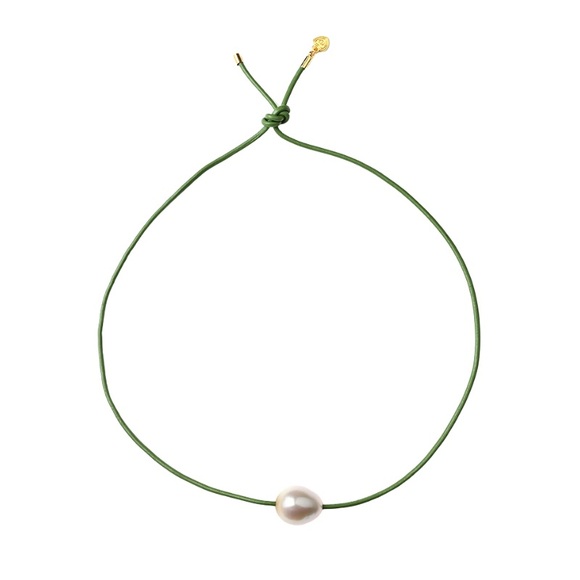 HART Baroque Pearl Palm Green Leather Cord Choker NWOT and a Jewelry Bag - Picture 2 of 9